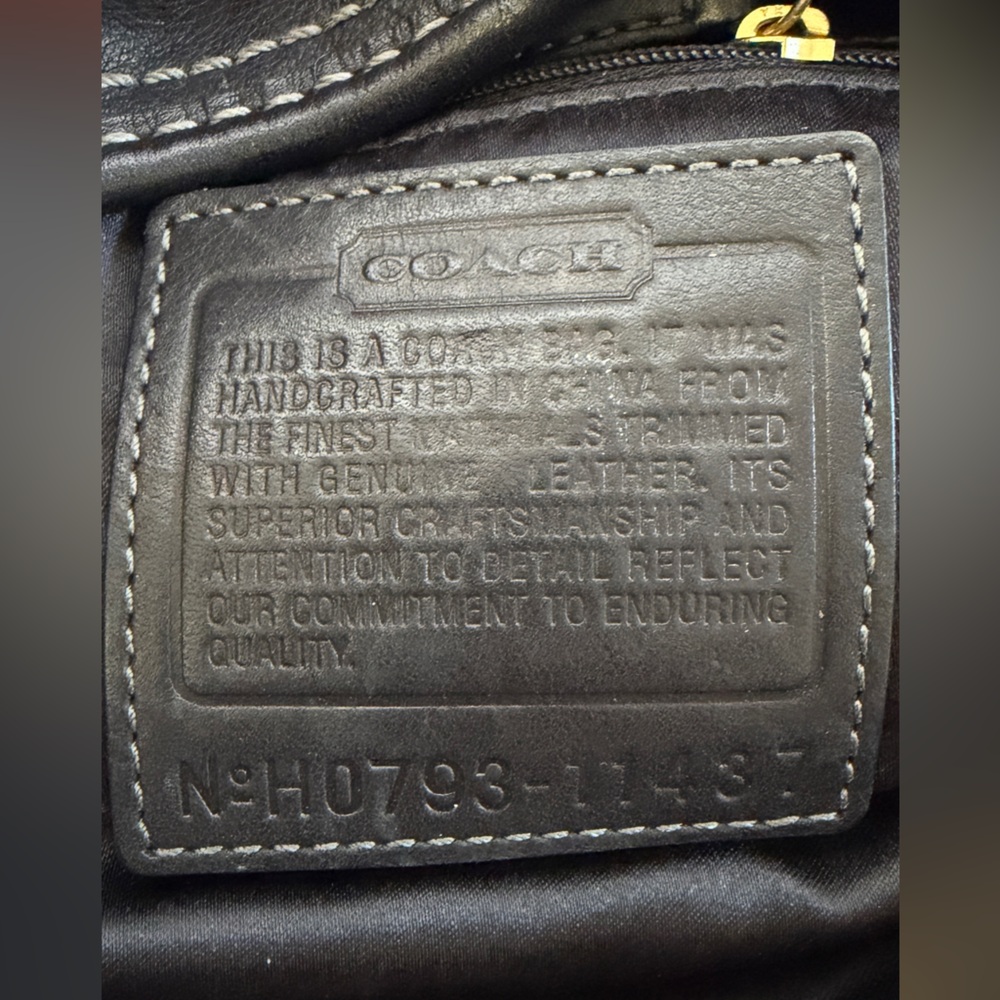 Coach Signature Canvas Bucket Shoulder Bag - Picture 10 of 10